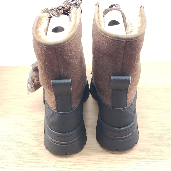 UGG Ashton Addie Tipped Waterproof Boot Dark Earth - Picture 7 of 10